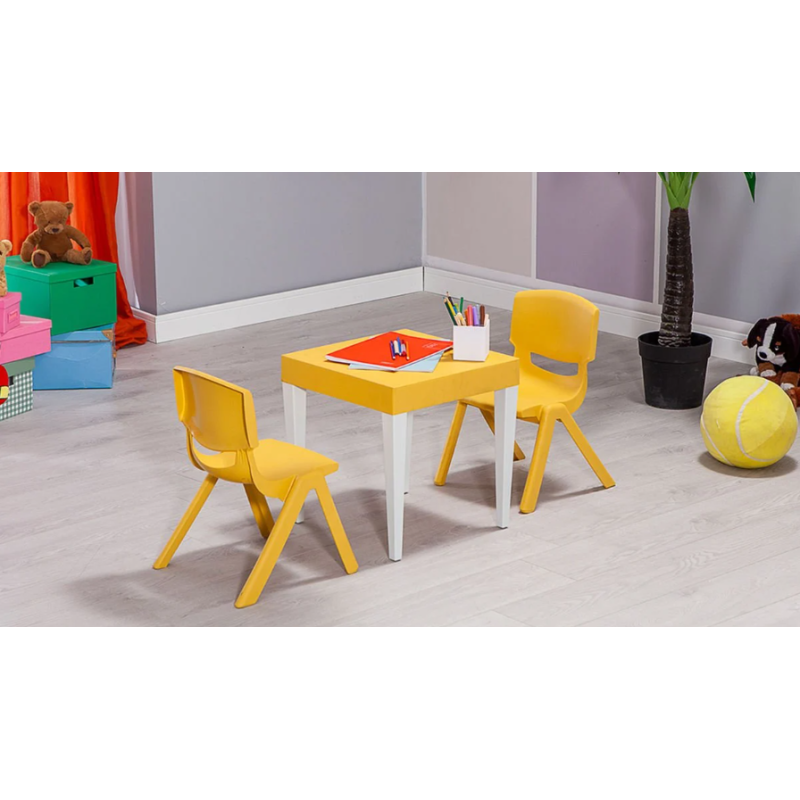 Table d'activités carrée junior, ensemble 3 Table d'activités carrée junior, ensemble 3